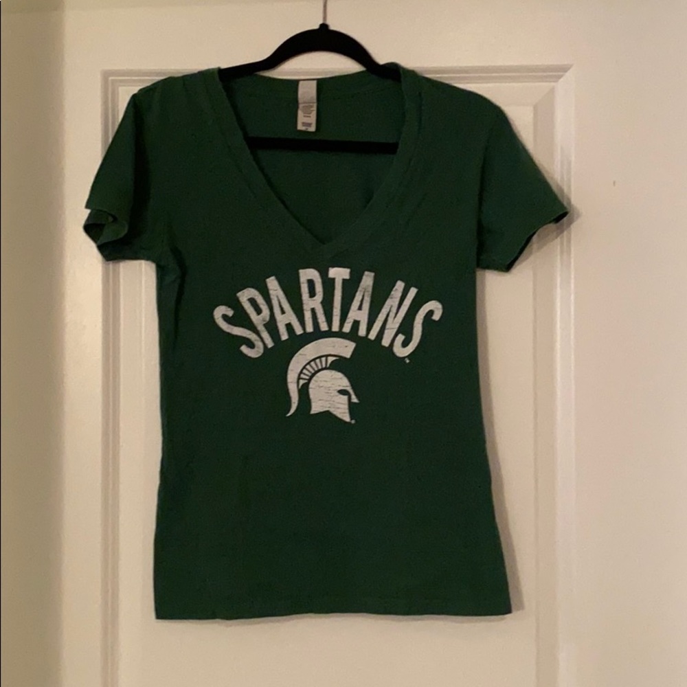 Green v-neck Michigan State Spartans T-shirt